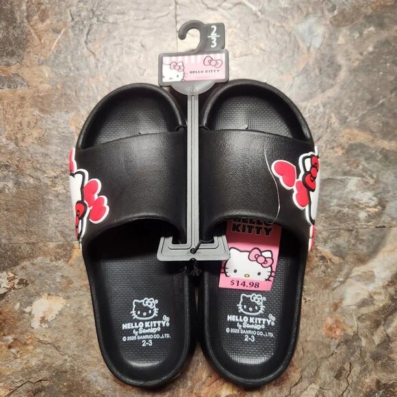 Hello Kitty Big Kids Slides / Sandals - Size 2-3 - NWT - Picture 2 of 4